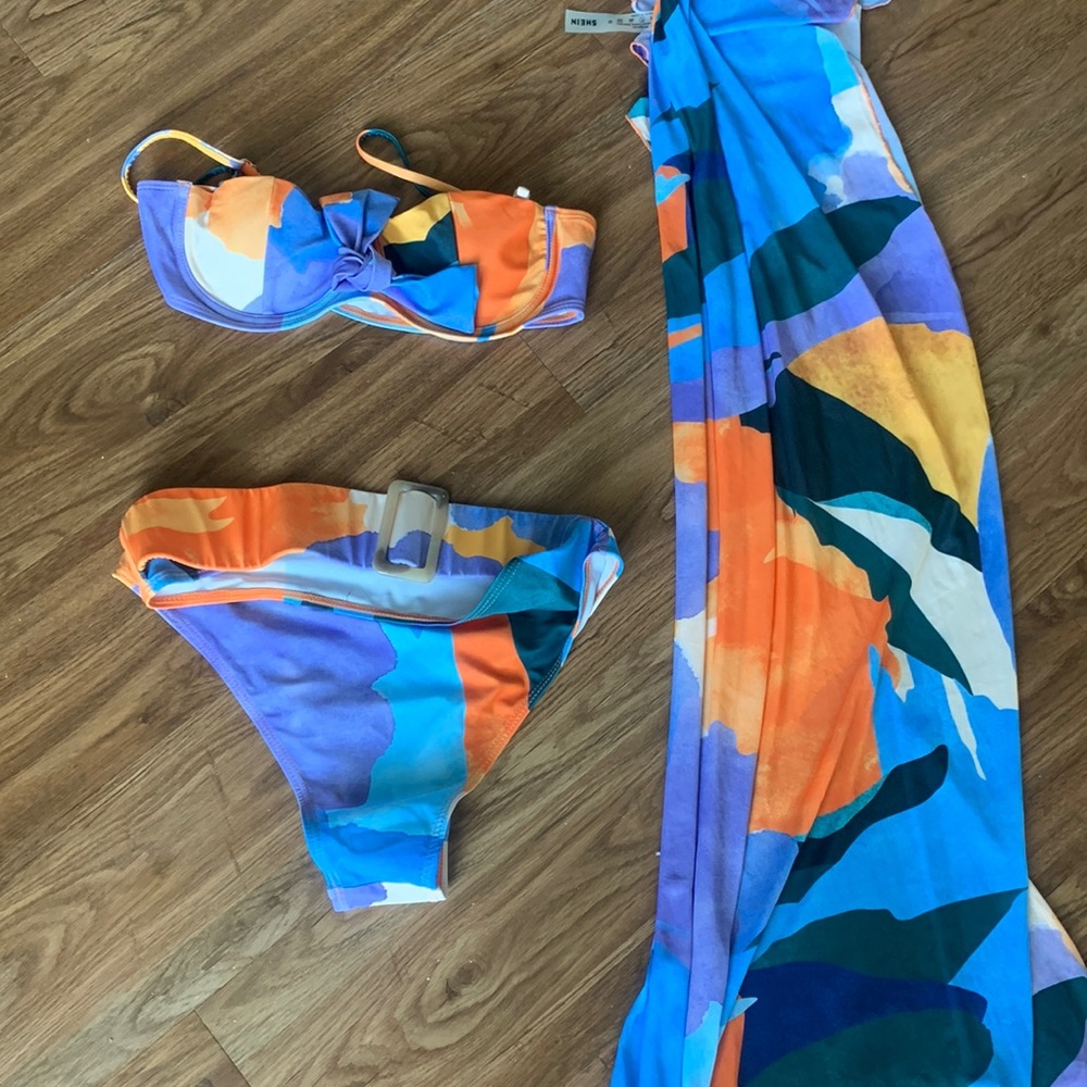 Colorful abstract 3 piece swimsuit